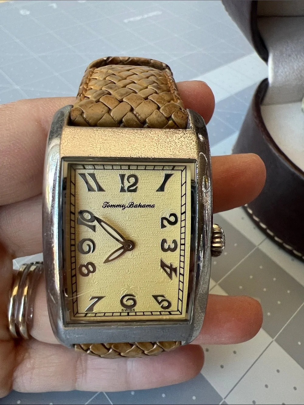 Tommy Bahama good used